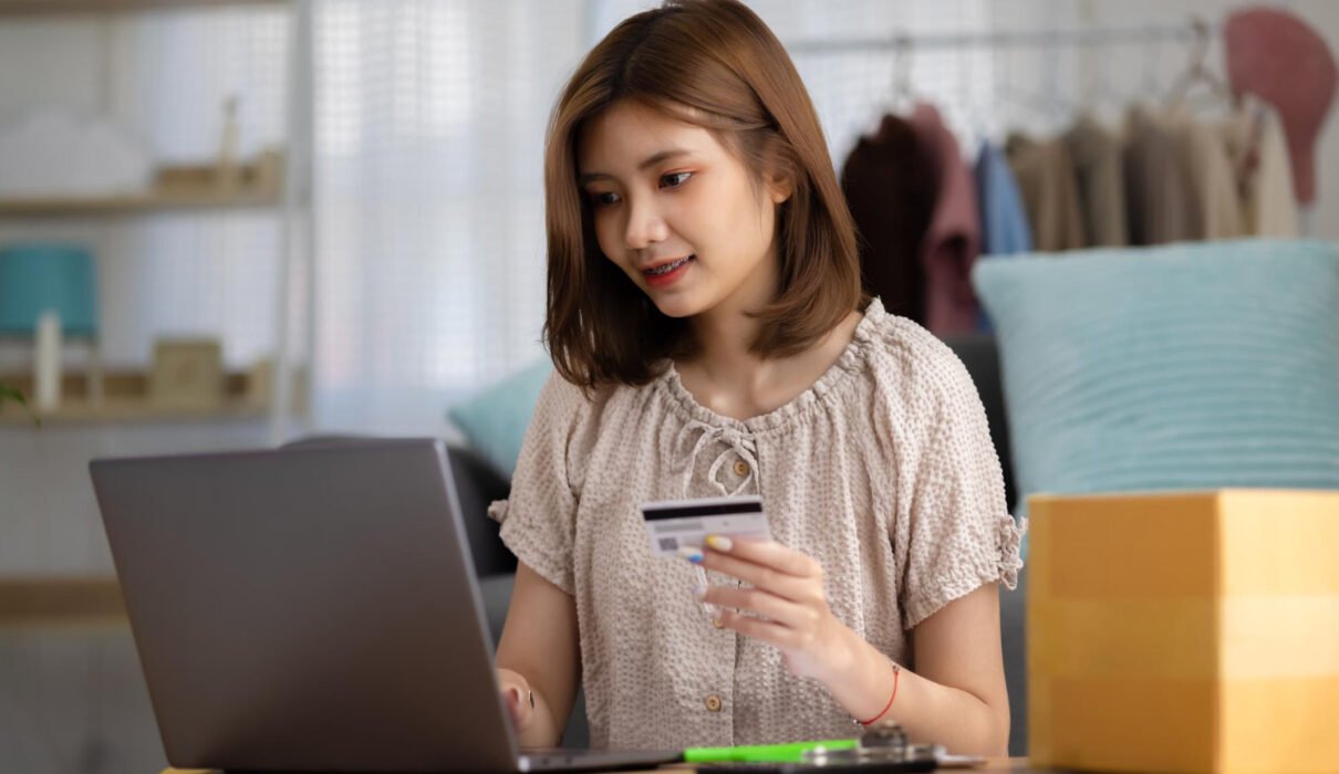 How E-Commerce is Changing Consumer Behavior